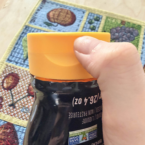 This is a squeezy honey bottle!