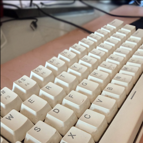 Keyboard clacking<br><audio controls src='/audio/Keyboard 1.m4a'></audio>