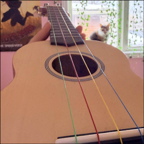 Ukelele strings<br><audio controls src='/audio/Guitar sound.m4a'></audio>
